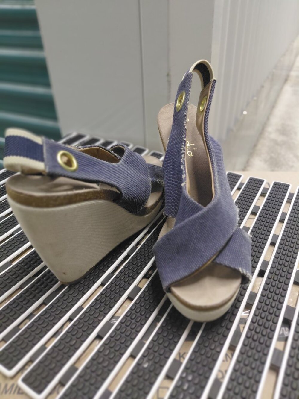 Sandals blue jean